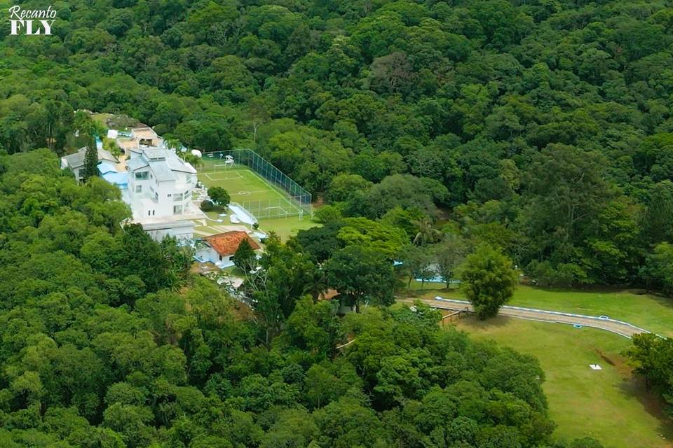 Muito verde em torno da Fly