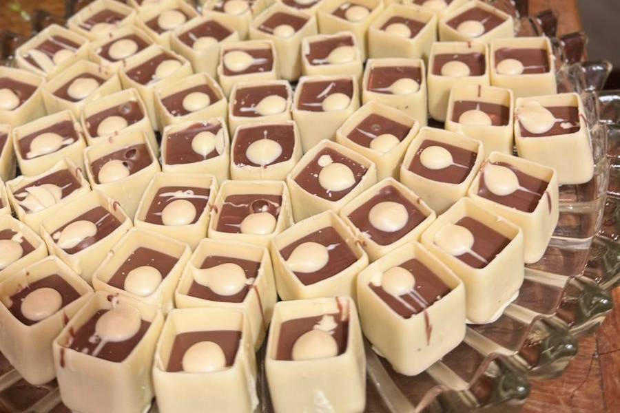 Doces Finos - Petit Deli