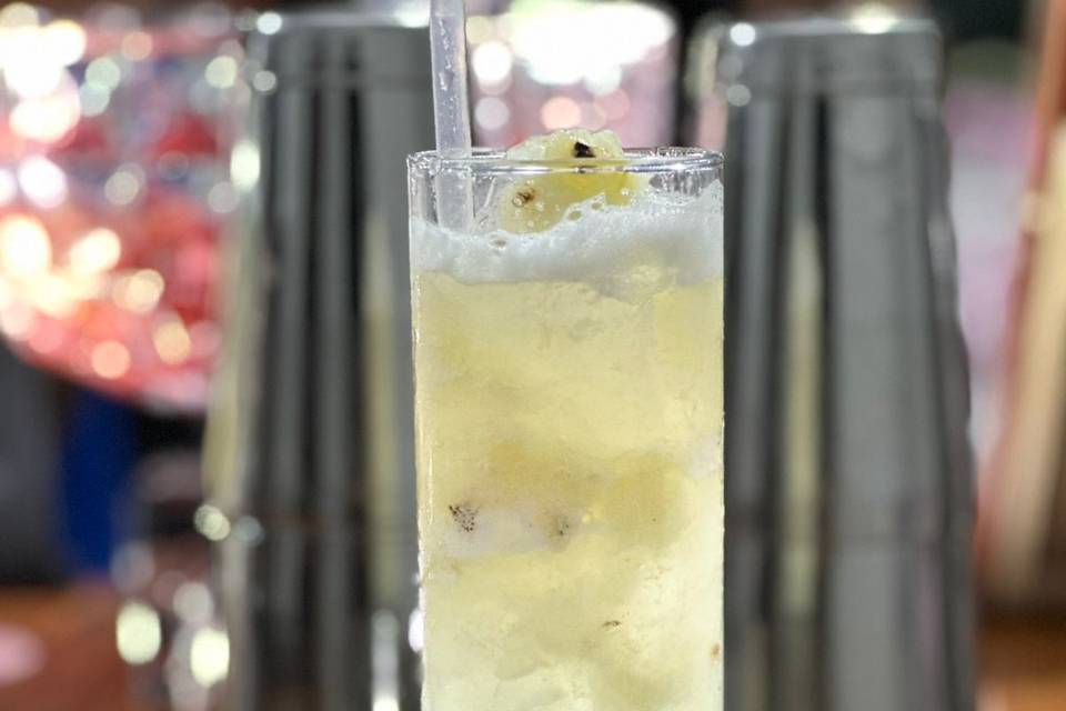 Caipirinha de Abacaxi