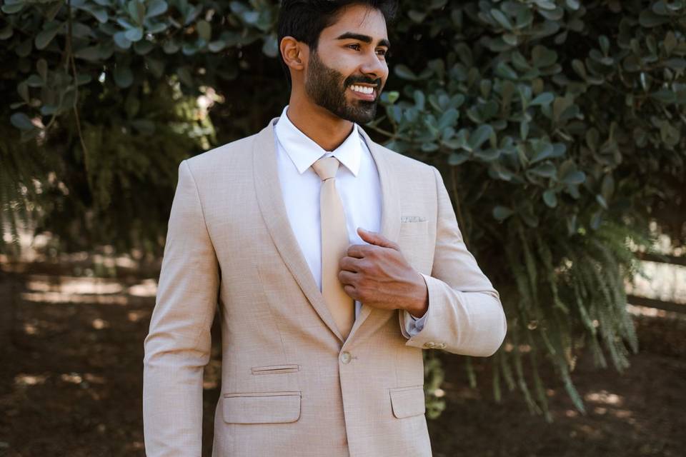 Traje Bege Champagne Jordania