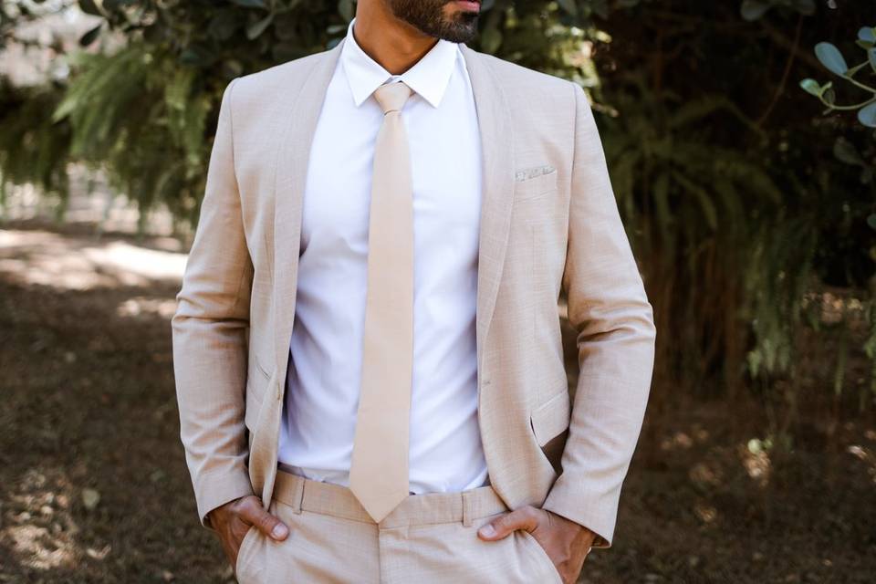Traje Bege Champagne Jordania