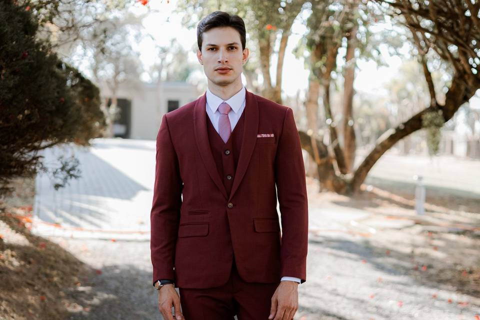 Traje Marsala Turquia