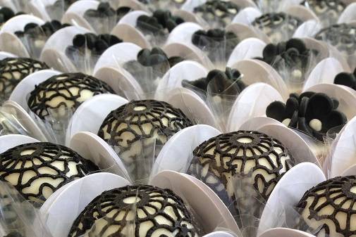 Bombons e doces rendados