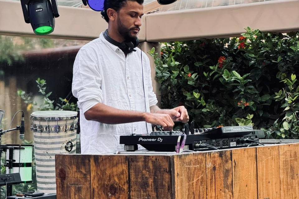 Dj Elvis