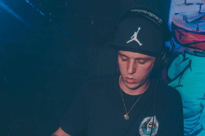 Dj