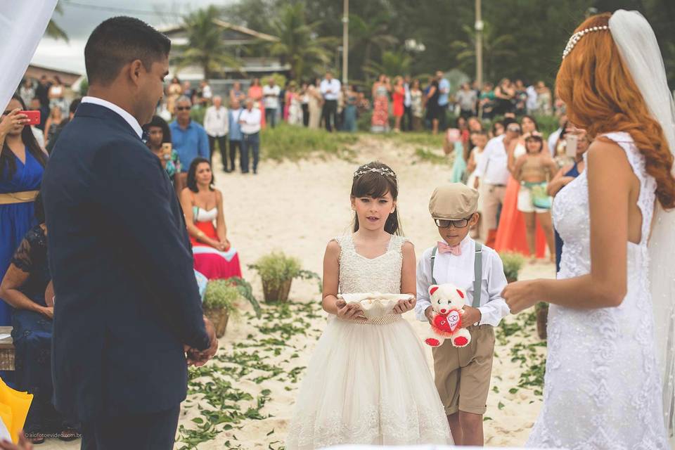 Casamento na praia Brukar