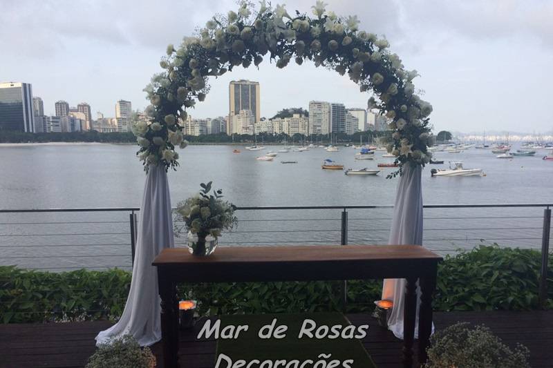 Arco com flores