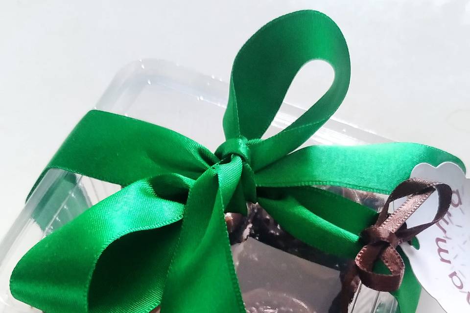 Lembrancinhas com brownie cobe