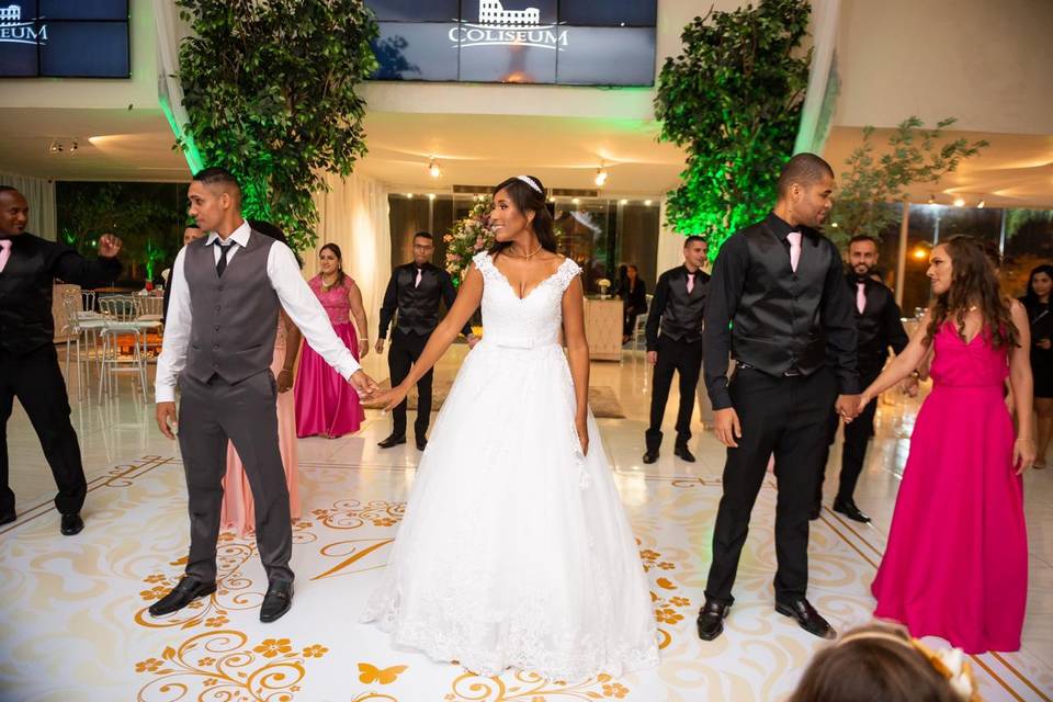 Dança dos noivos padrinhos