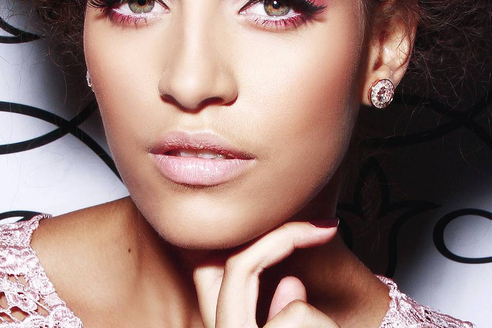 Camila Opieco Makeup Artist