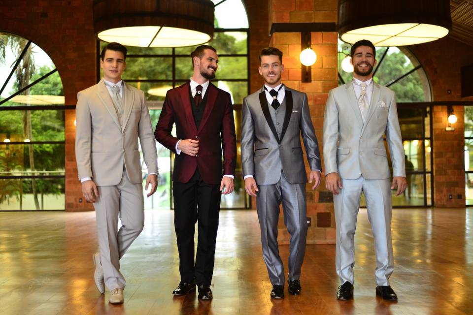 Trajes masculinos impecáveis