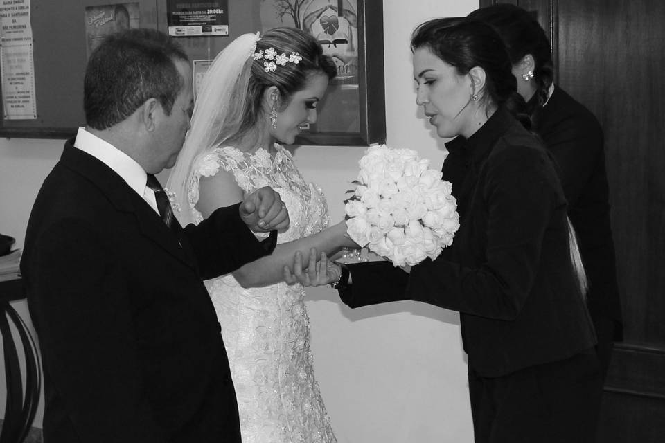 Juliana Stefani - Wedding Stylist