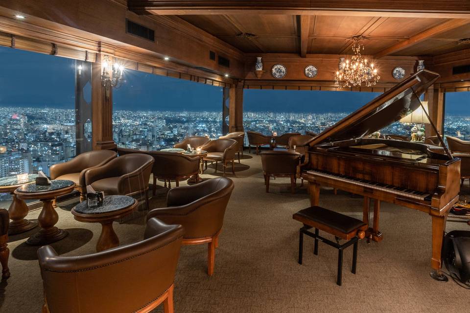 Piano bar