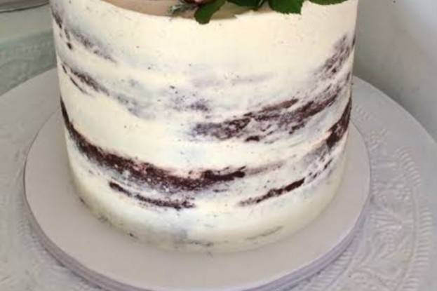 Semi Naked Cake