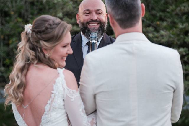 Celebrante de Casamento