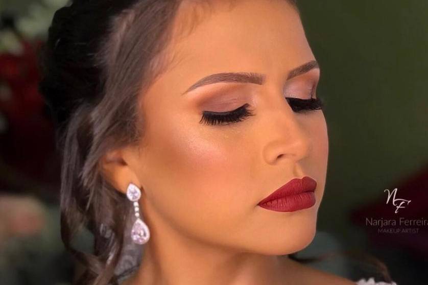 Narjara Ferreira Makeup