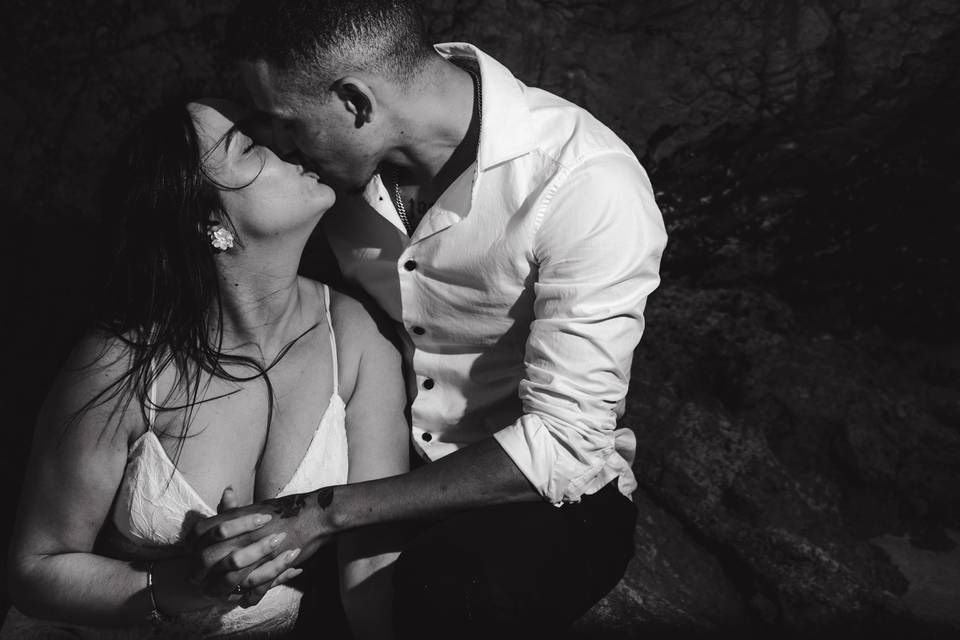 Feel The Moment - Photo & Video