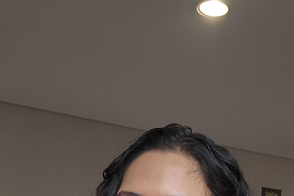 Laiz M. Bernardes Make up
