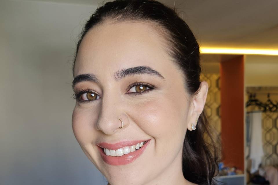 Laiz M. Bernardes Make up