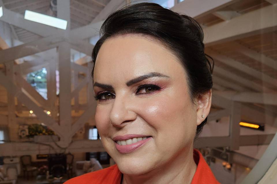 Laiz M. Bernardes Make up