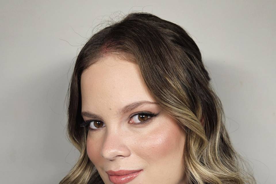 Laiz M. Bernardes Make up