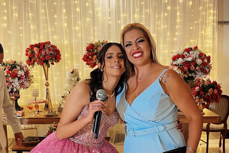Debutante Larissa