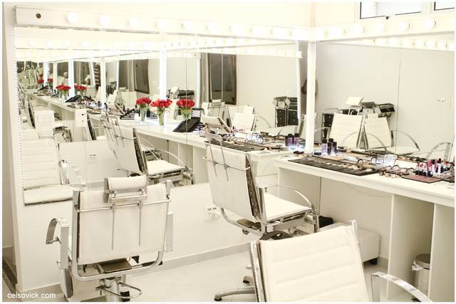 Studio de maquiagem e penteado