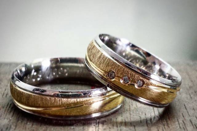 Ouro Branco/Amarelo 3 pedras