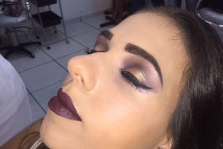 Bruna Helen Make Up