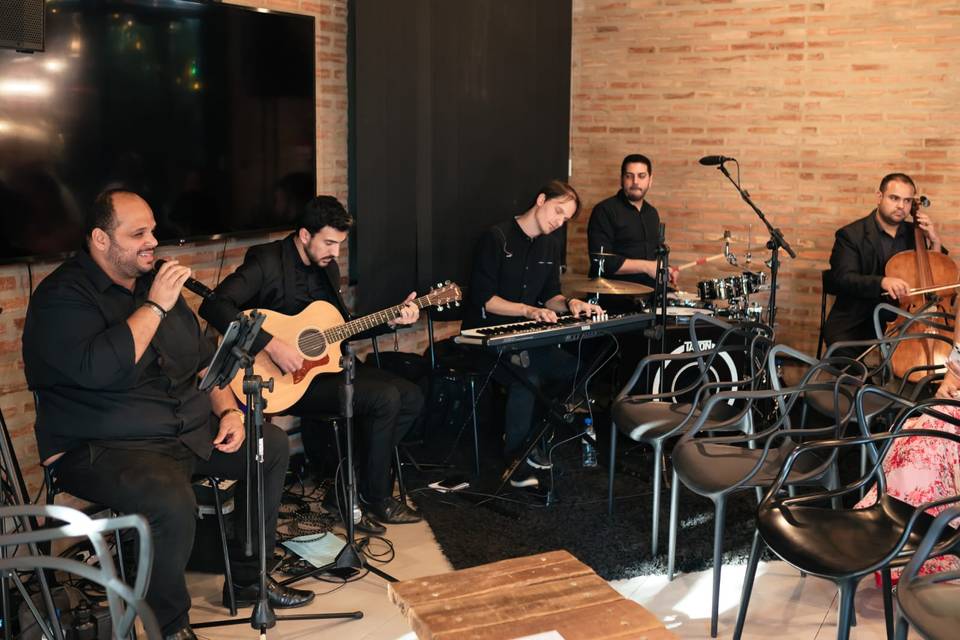 Música ambiente para festa