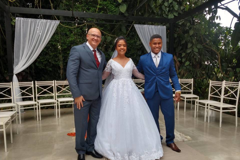 Alegria e felicidade ao final