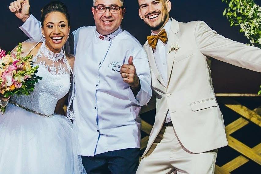 Chef Paulo Tavares e noivos