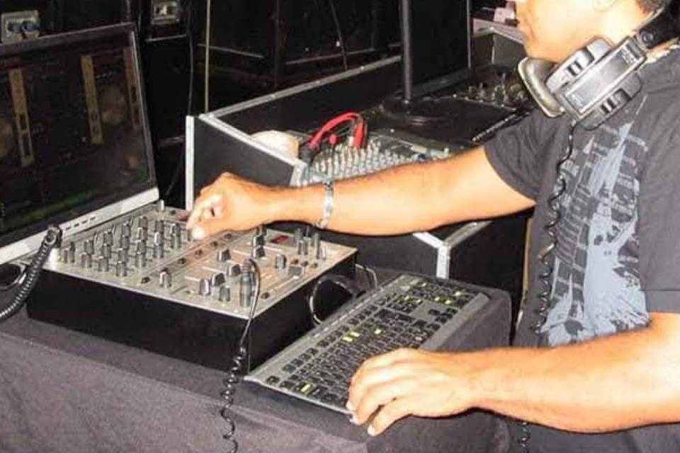 DJ Leo Cartaxo
