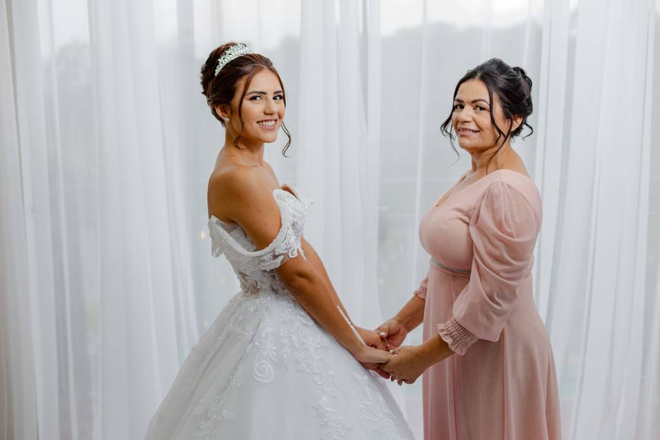 Noiva e Mãe