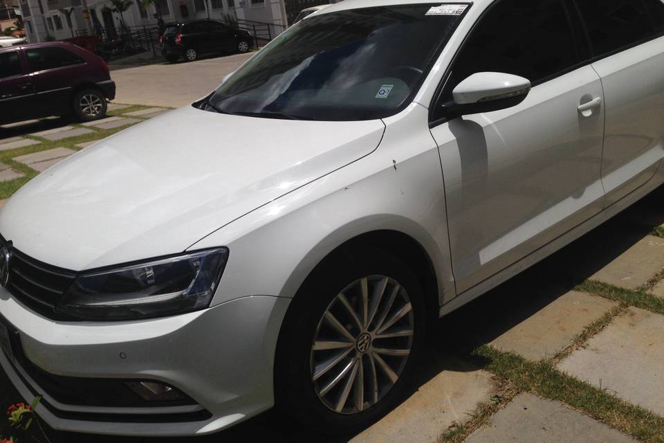 Jetta branco interiorcaramelo