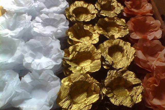 Forminhas em papel crepom e de