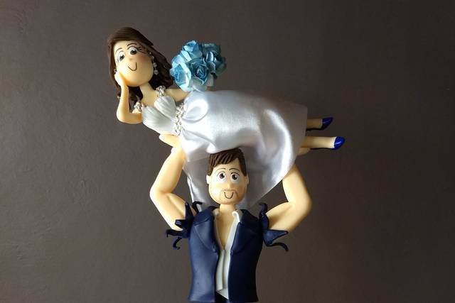 Noivo forte,noiva e seus pets