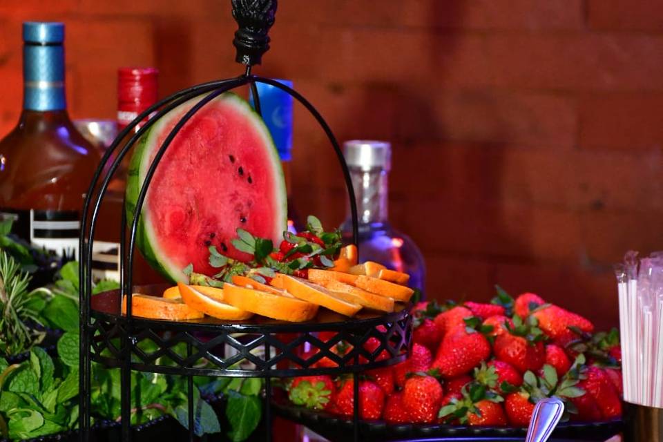 Bar montado, drinks prontos