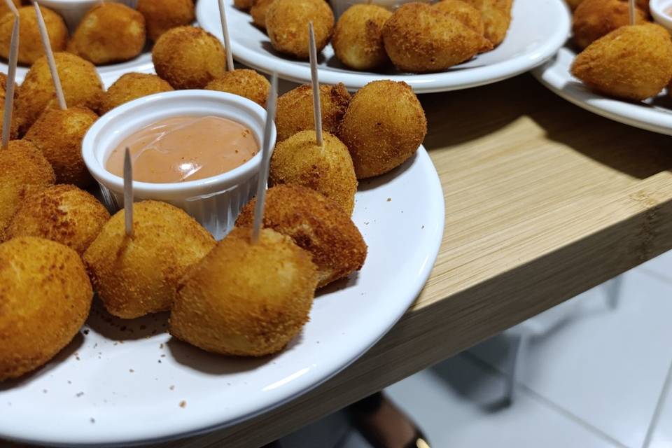 Nossos salgados fritos na hora