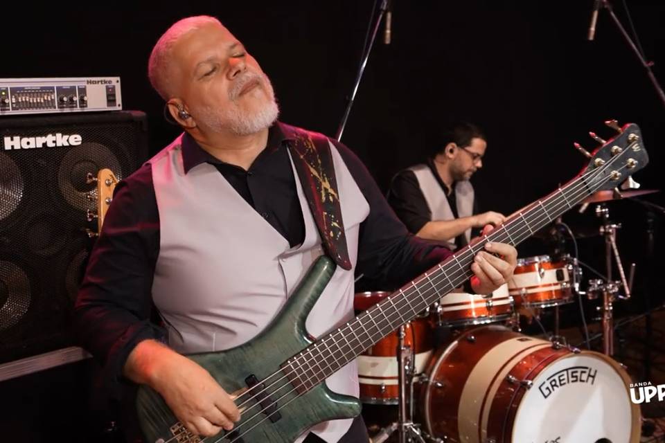 Edson Baixista