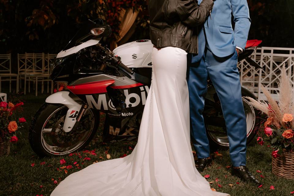 Casal motoqueiro