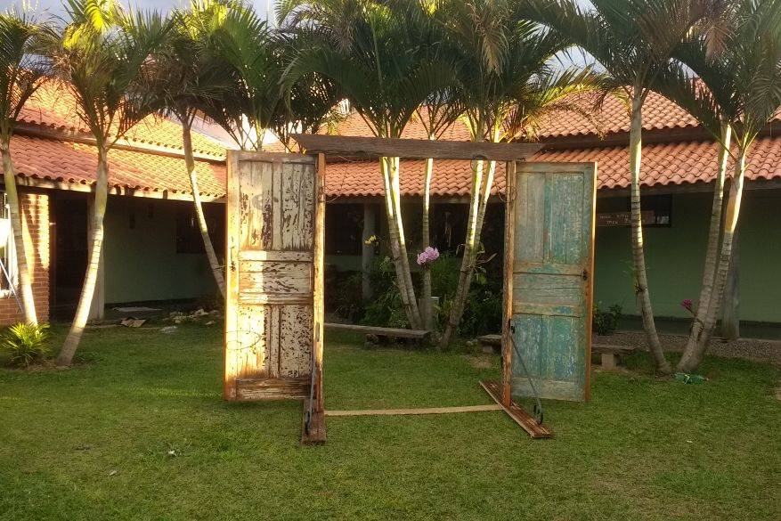 Porta p/ casamento no campo