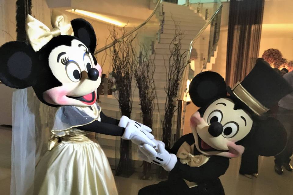 Mickey e Minnie Noivos