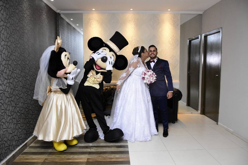 Mickey e Minnie noivos