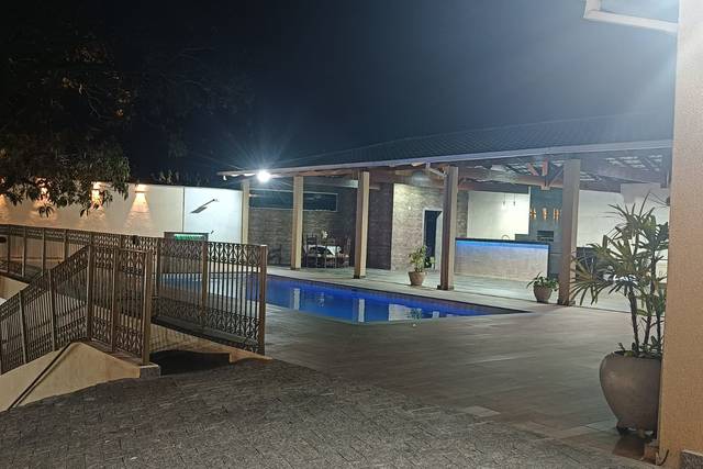Piscina  à área externa
