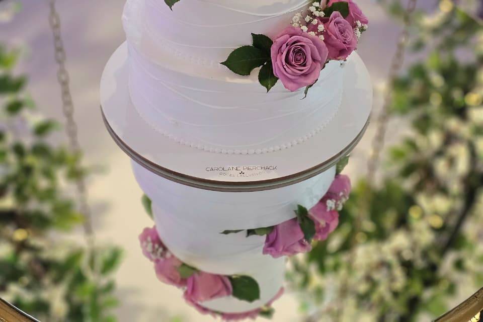 Bolo de andar floral