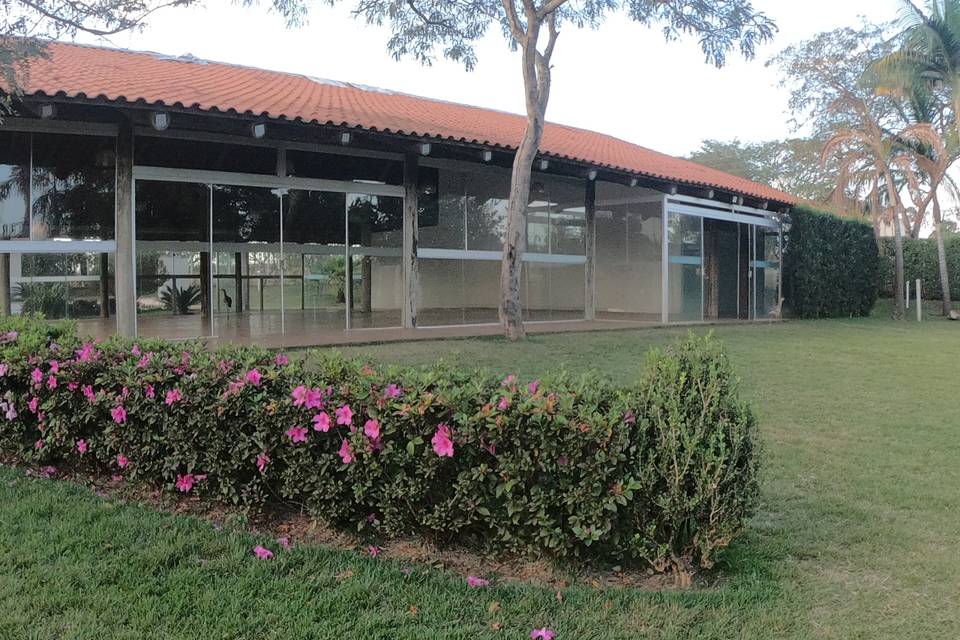 Jardim lateral