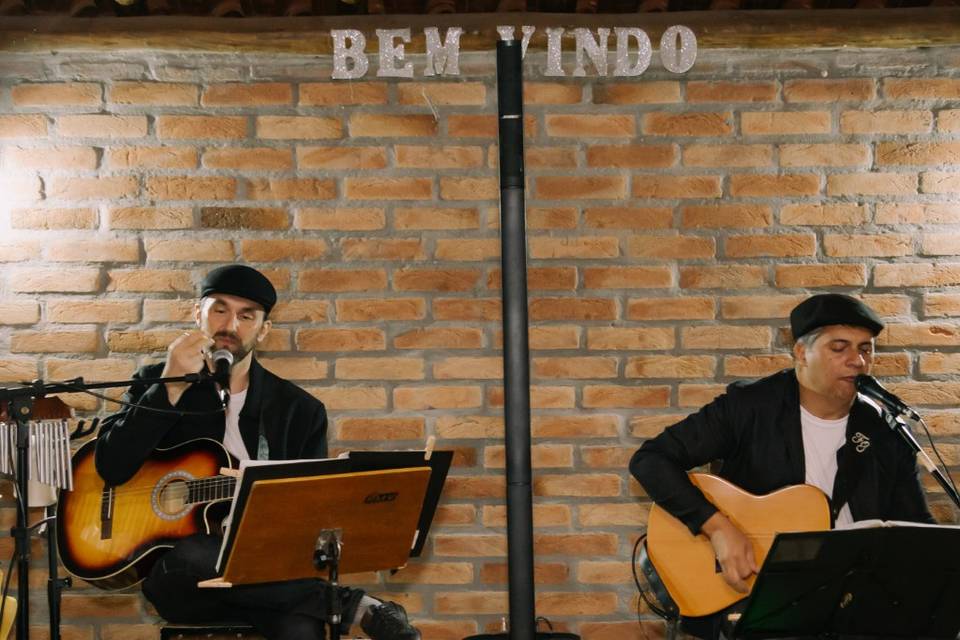 Vozes, Violões e Percussão