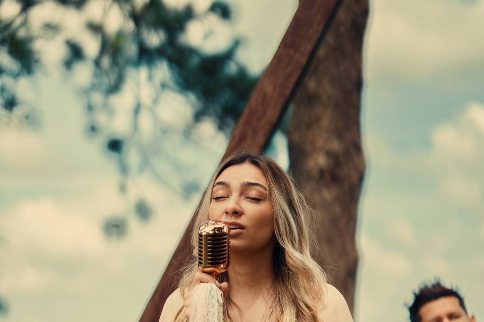 Débora Buzas