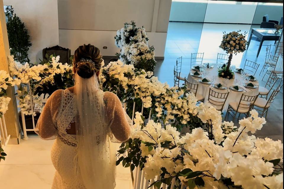 Jeane & Alei | Frame